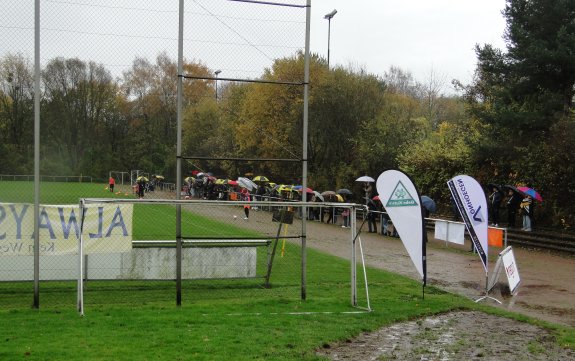 Stadion West am Neuenhofer Weg