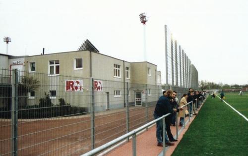 Wersestadion (Kunstrasen) - Zusammenrottung von Zuschauern