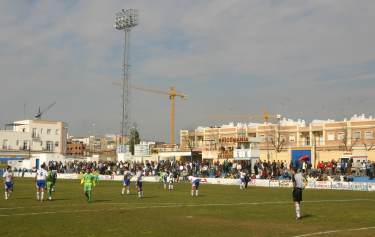 Estadio Francisco Bono - Gegenseite besetzt