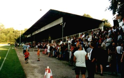 Adolf-Jäger-Kampfbahn - Tribüne