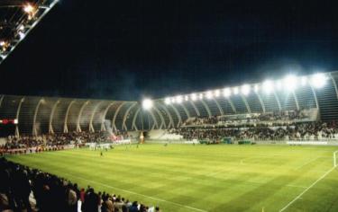 Stade de La Licorne  - Blick ins Rund