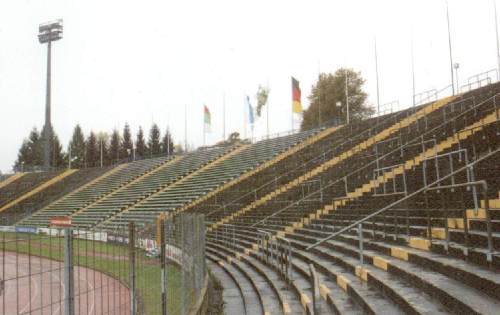 Rosenaustadion - Kurve und Gegenseite