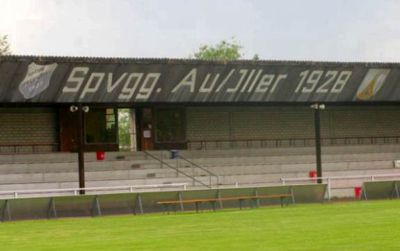 Heinrich-Oßwald-Stadion - Tribüne Detail