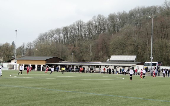 Sportplatz Zum Fels