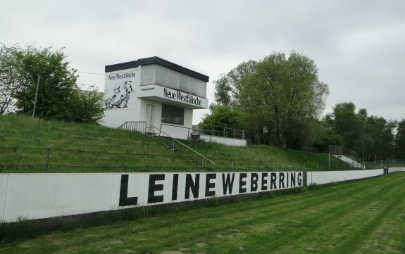 Sportplatz im Leineweberring