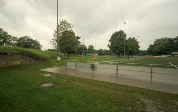 Weiherhausstadion Kunstrasen