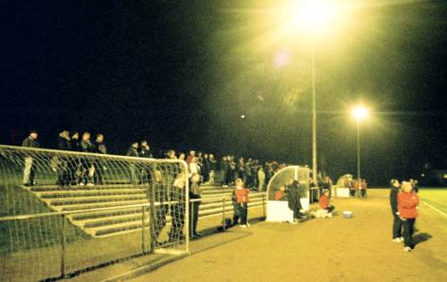 Sportplatz Am Maria Bronn - Ausgebaute Seite