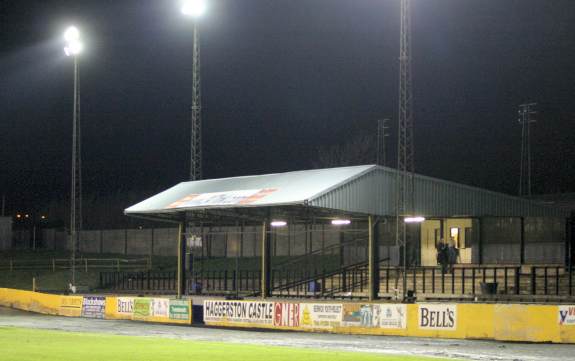 Shielfield Park - Überdachung Gegenseite