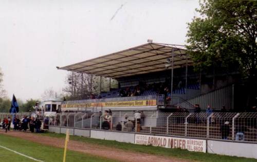 Robert-Kölsch-Stadion - Tribüne