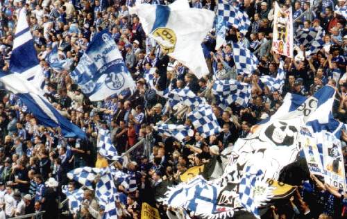 Westfalenstadion - Schalke-Fans