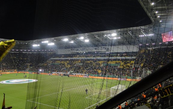 Rudolf-Harbig-Stadion