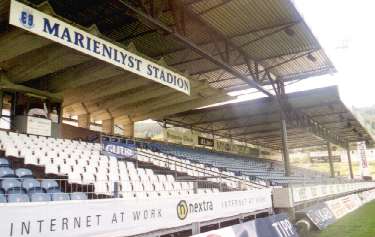 Marienlyst Stadion - Haupttribüne Nahansicht