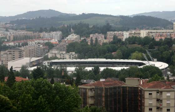 Estádio D. Afonso Henriques Guimarães - Außenansicht