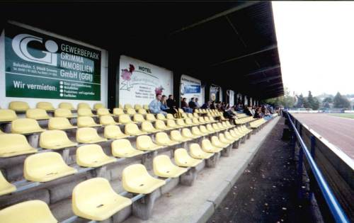 Stadion der Freundschaft - Tribüne von nahem