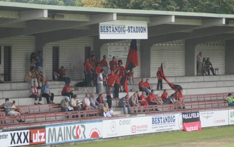 Stadion an der Flutbrücke