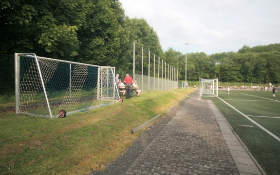 Sportplatz Hausen