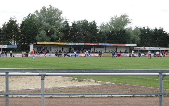 Stadion an der Hellweg-Halle