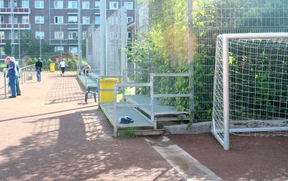 Johnny-Rehbein-Sportplatz Brucknerstr.