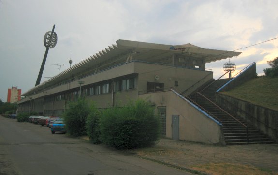 Všesportovní stadion