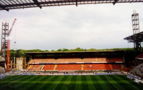 RheinEnergie-Stadion - Westtribüne, der letzte Rest vom alten Stadion