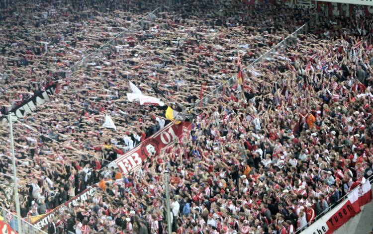 RheinEnergie Stadion - LaOla Köln