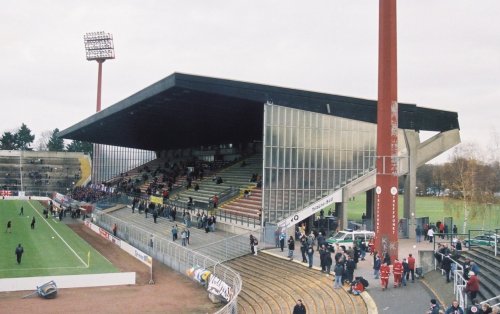 Grotenburg-Kampfbahn - Sdtribne