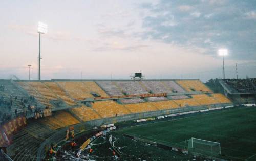 Stadio Communale Via del Mare - Gegenseite