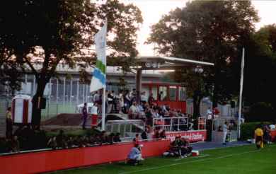 Kleines Ulrich Haberland Stadion - Trib&uuml;ne