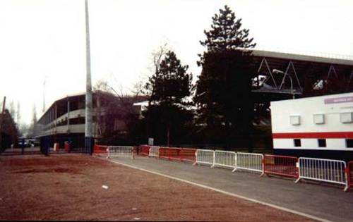 Stade Grimonprez Jooris - Außenansicht