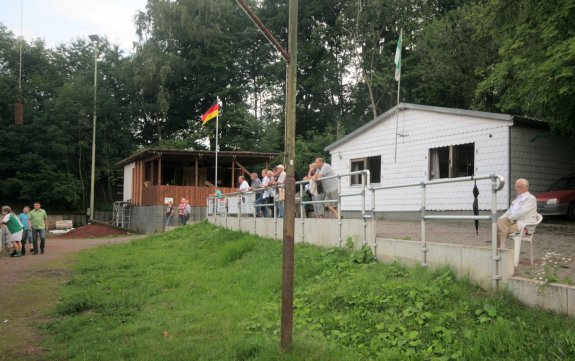 Sportplatz Waldesrand