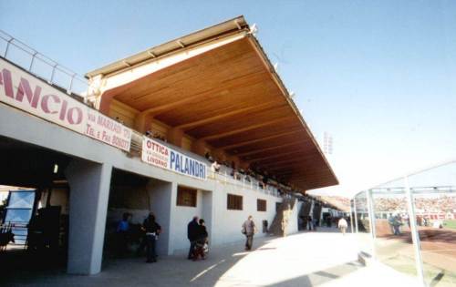 Stadio Armadio Picchi - Innenansicht Tribüne