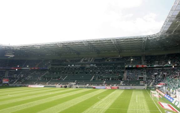 Borussia-Park - Haupttribüne