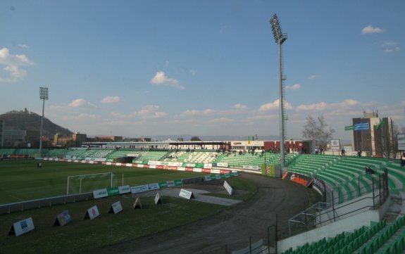 Letni Stadion