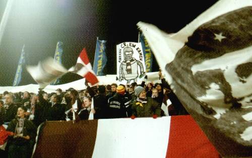 Wedaustadion - Intro St. Pauli mit Bender und Che ... 