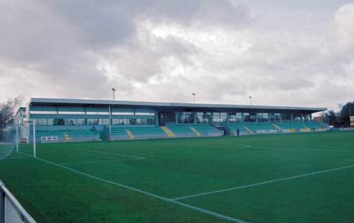 Sportzentrum Meesterstraat - ... von vorne ...