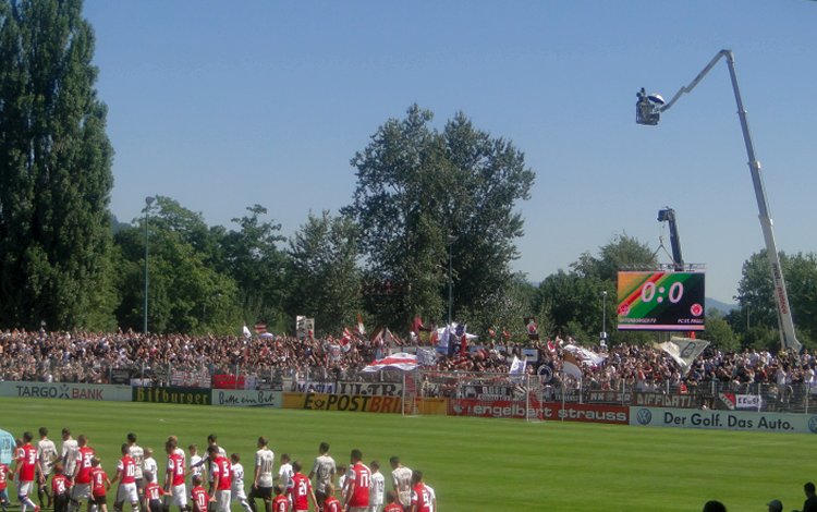 Karl-Heitz-Stadion