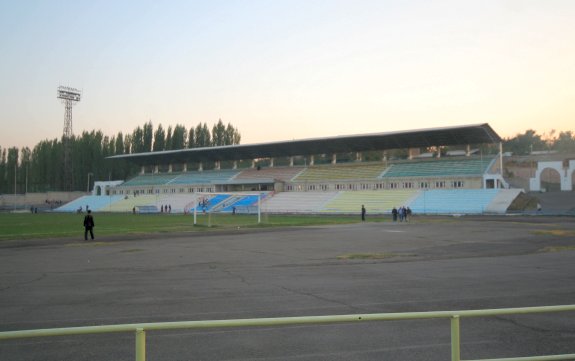 Stadion Ahmatbek Suyumbayev