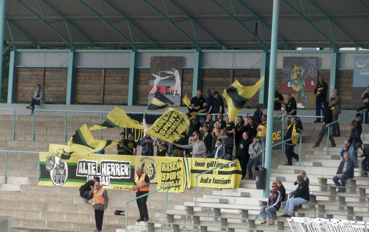 Sportstadion im Sportpark Illoshöhe