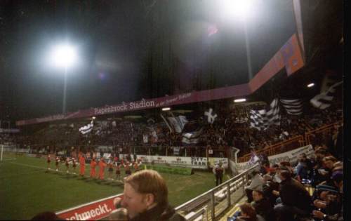 Piepenbrockstadion an der Bremer Brücke - Heimfans