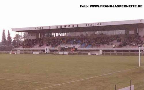 Orphale Crucke Stadion - Haupttribüne