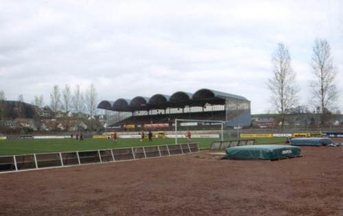 Salmtal-Stadion - Tribüne