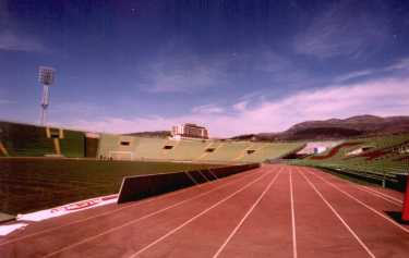 Olimpijski Stadion Kosevo - Haupttribüne leer