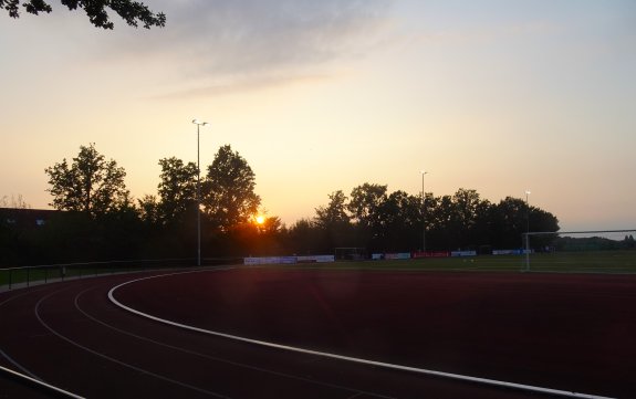 Sportplatz Sandforter Weg (Kunstrasen)