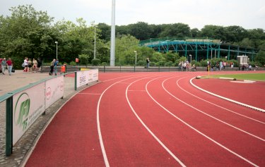 Sportpark Niederheid Hauptplatz