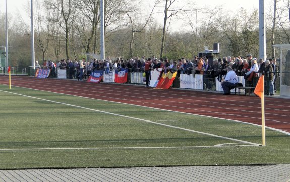 Willy-Lemkens-Sportpark Kunstrasen