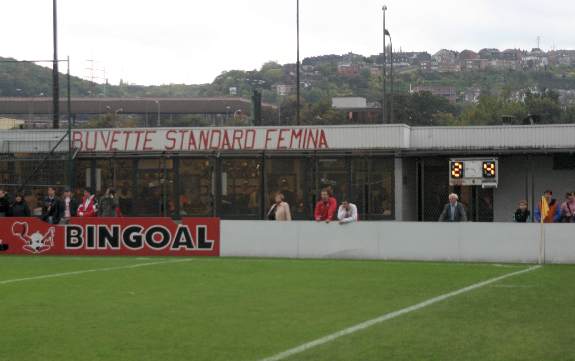 Stadion Maurice Dufresne, Nebenplatz