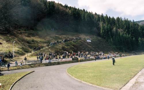 Fellbergstadion - Lngsseite