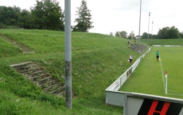 Stdtisches Stadion (TSV-Stadion)