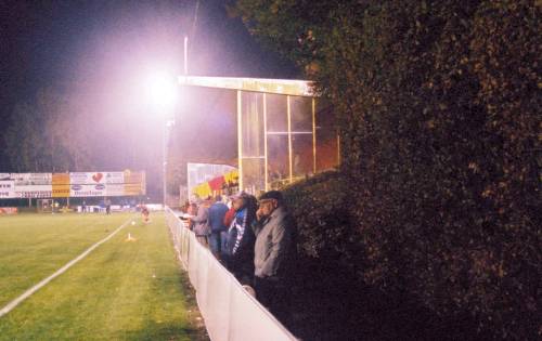 Stade Leburton - Tribüne Seitenansicht