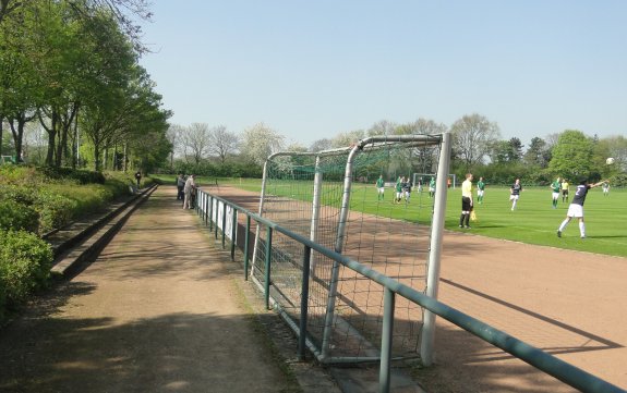 Bezirkssportanlage Uedesheim